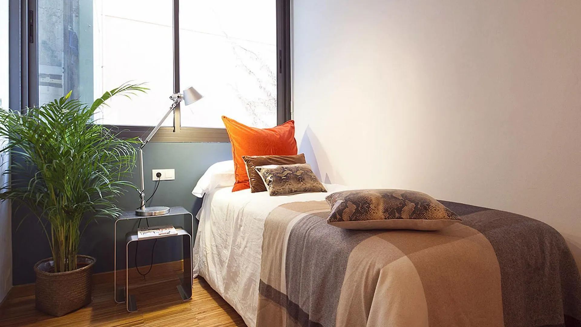 My Space Barcelona Park Gueell Apartments 0*,