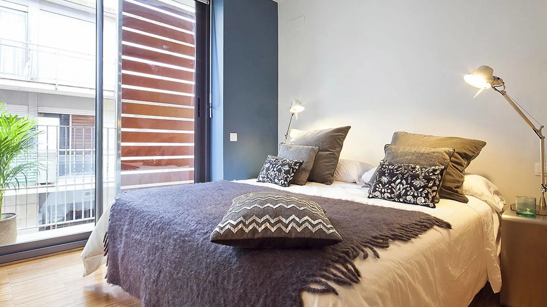 My Space Barcelona Park Gueell Apartments